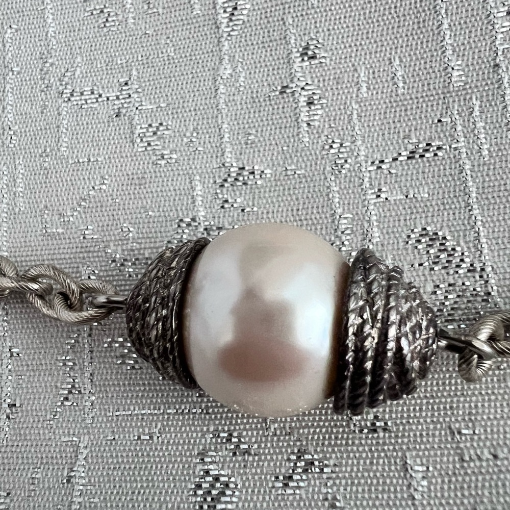 Givenchy Vintage 1980s Chain Belt Silver/ Pearl Stations 36" covertible necklace - Picture 7 of 9